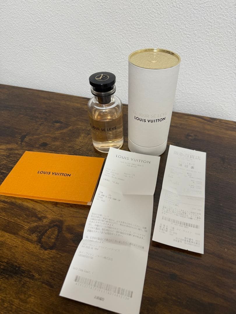 レシート有　LOUIS VUITTON 香水LE JOUR SE LÈVE