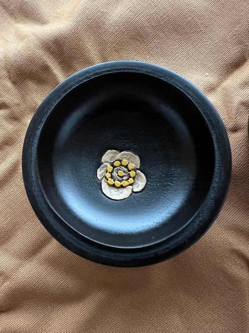 川添日記　香合　梅