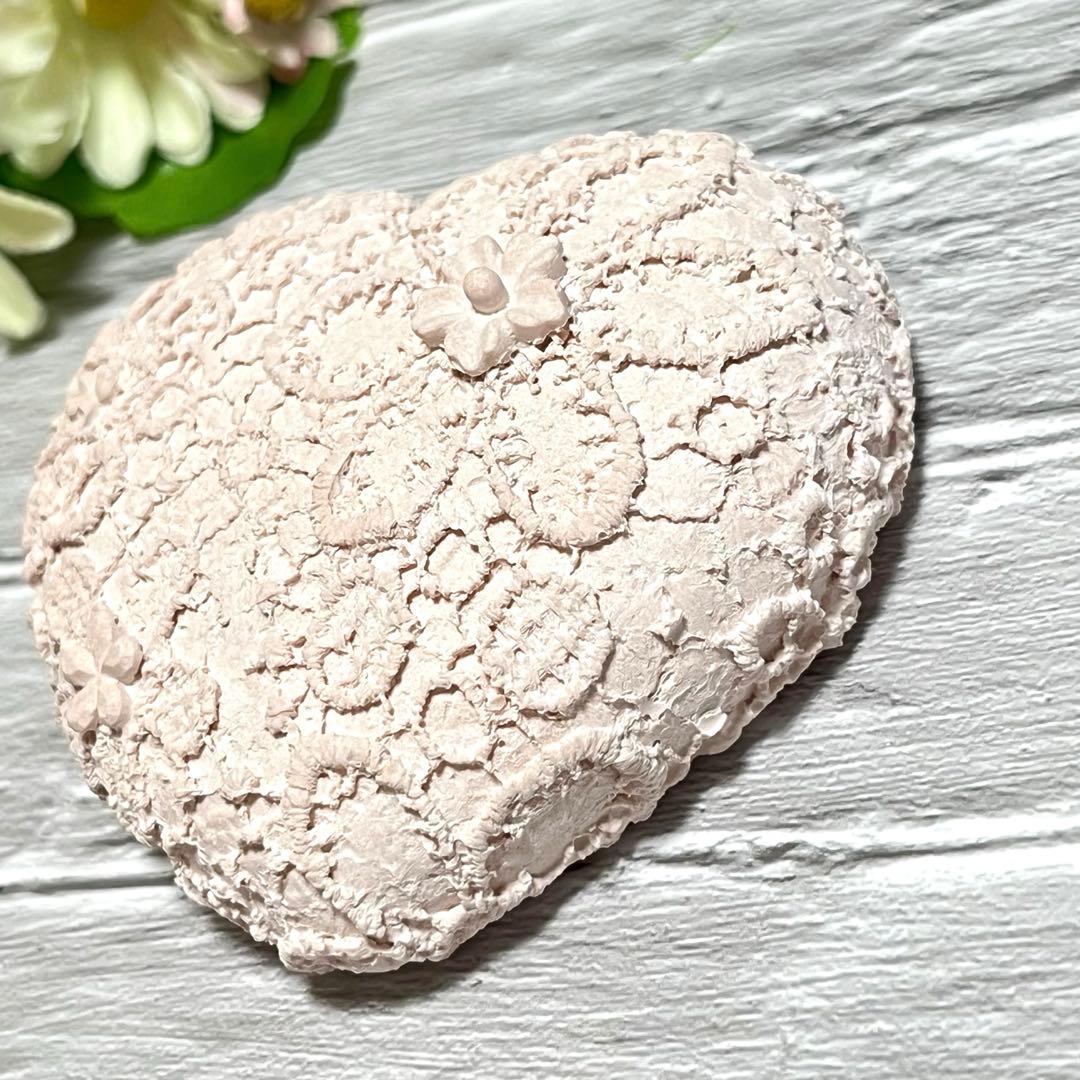 Ｎｏ．541 アロマストーン ペーパーウェイト レース 猫 ハート