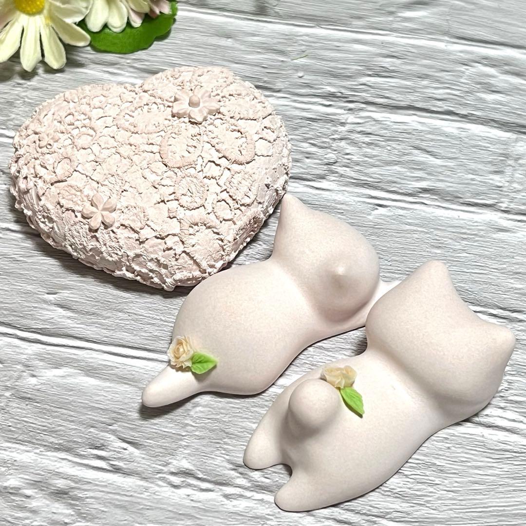 Ｎｏ．541 アロマストーン ペーパーウェイト レース 猫 ハート