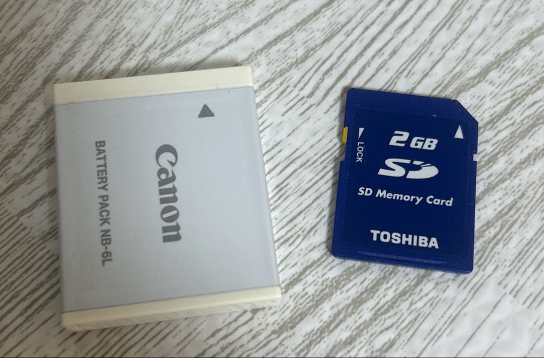 Canon IXY DIGITAL 110 IS デジカメ　【中古品】