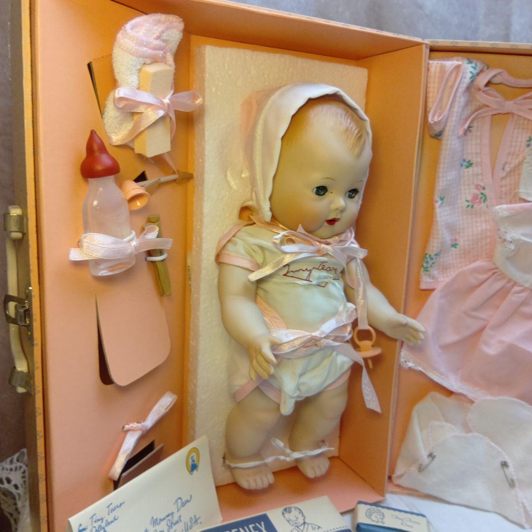 ♥ヴィンテージ　TINY TEARS Baby プレゼンテーションBox♥