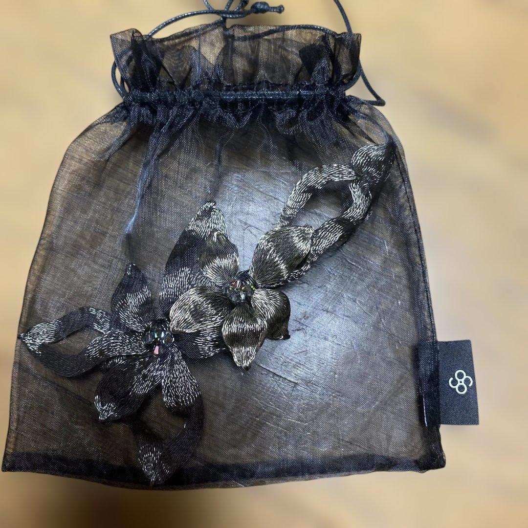 コレットマルーフ　フラワーバレッタ