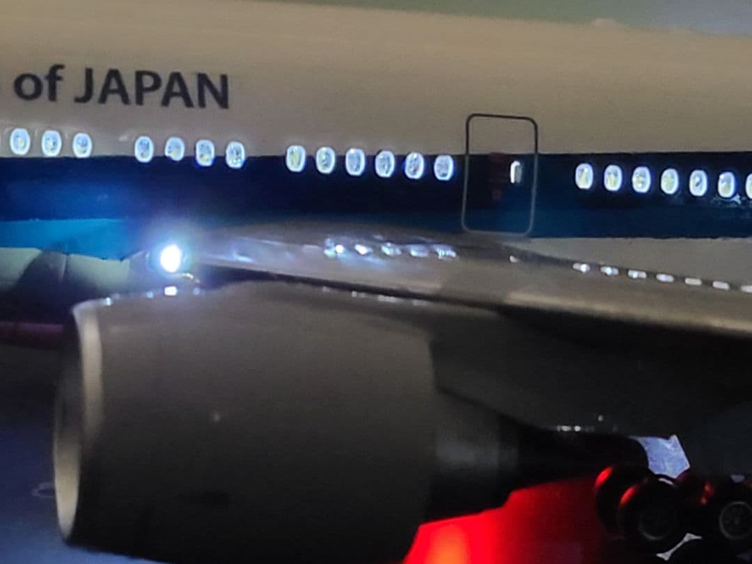 ANA BOEING 777-300ER LED仕様完成品