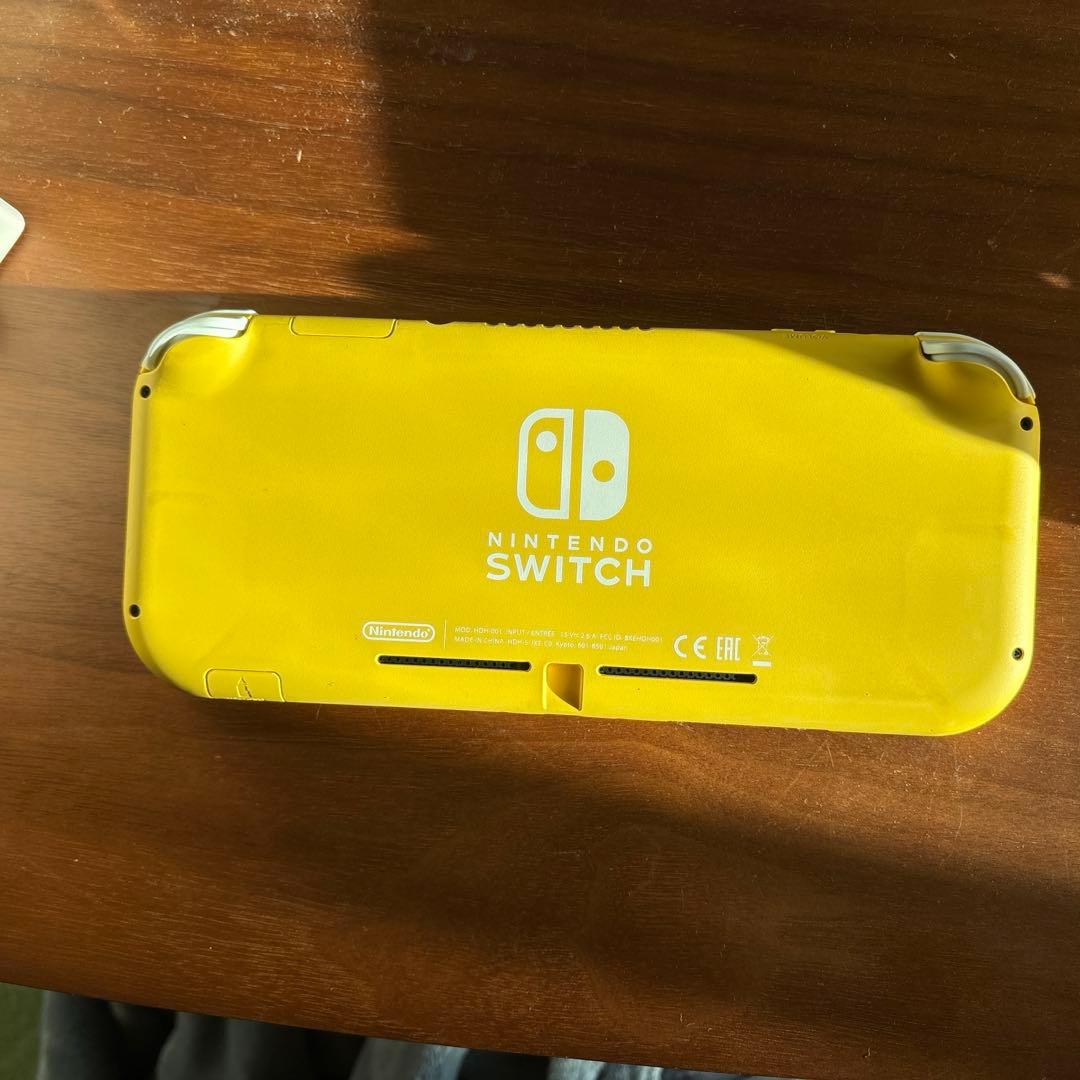 箱有　Nintendo Switch liteスイッチライト　イエロー