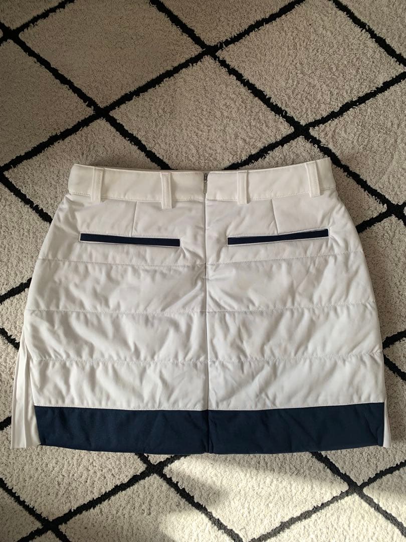 【TAYLORMADE 】フード付きベストとスカートセット　Mサイズ