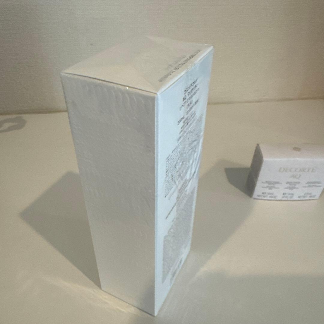 コスメデコルテ aqミリオリティ☆乳液☆新品未使用品☆おまけ付き