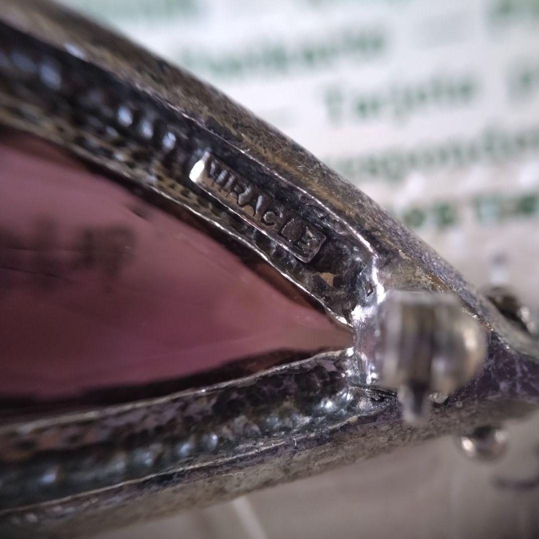 イギリス製ヴィンテージ　MIRACLE　パープルガラス　ハート　王冠　ブローチ