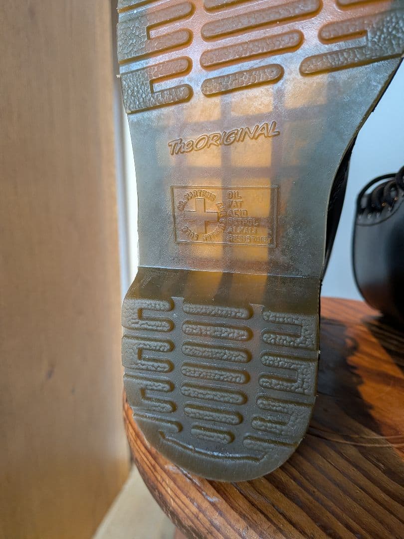 Dr.Martens　8ホール　EU37
