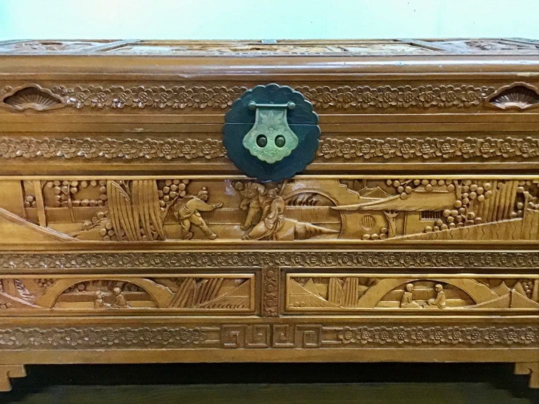 Totoro☆管370☆中国☆アンティーク☆手彫り☆カンファーチェスト