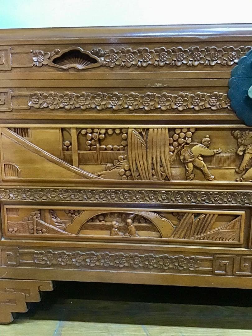 Totoro☆管370☆中国☆アンティーク☆手彫り☆カンファーチェスト