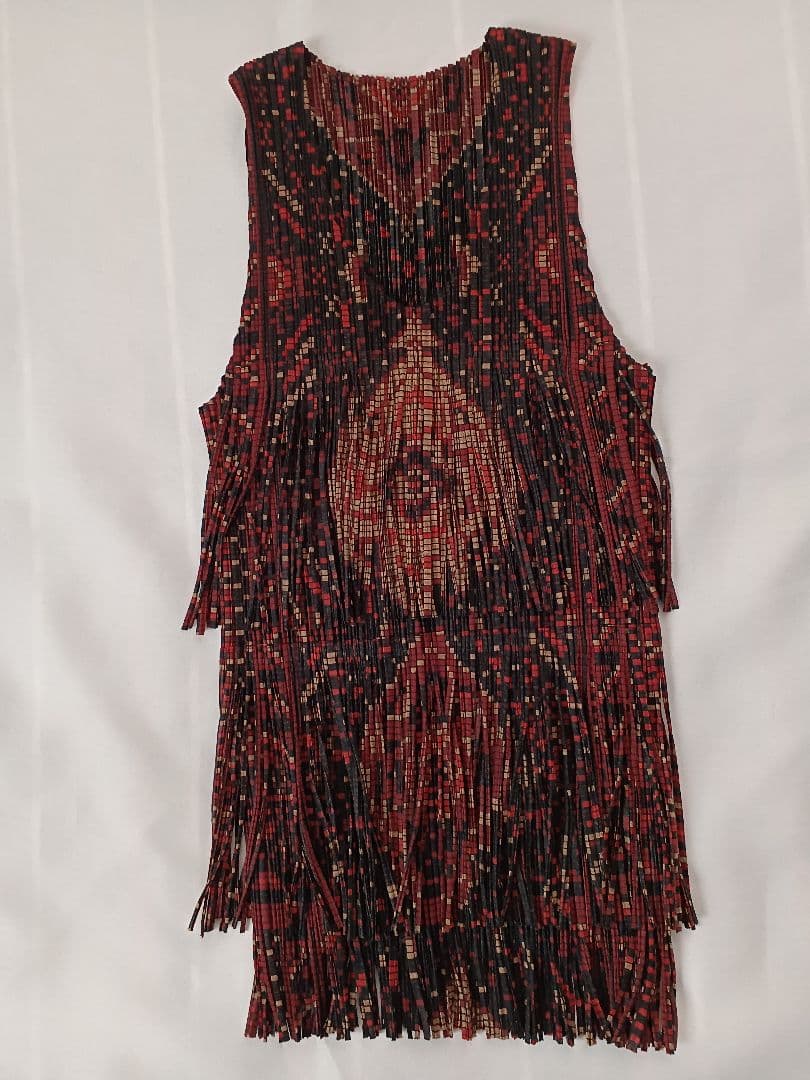 プリーツプリーズISSEY MIYAKEノースリーブトップスサイズ3