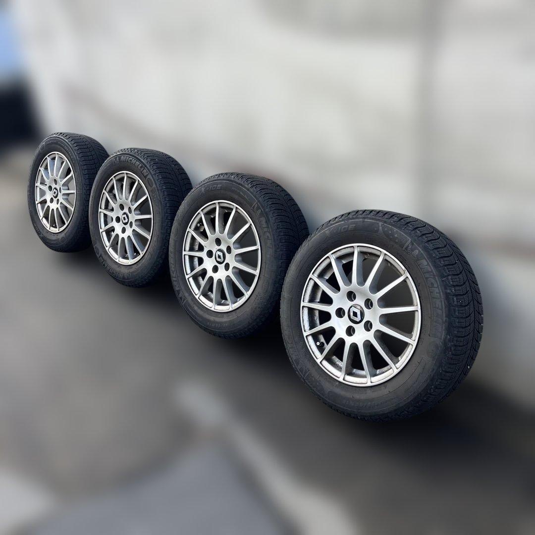 カングー専用ハブリング不要15インチ スポークデザインホイール 4本セット