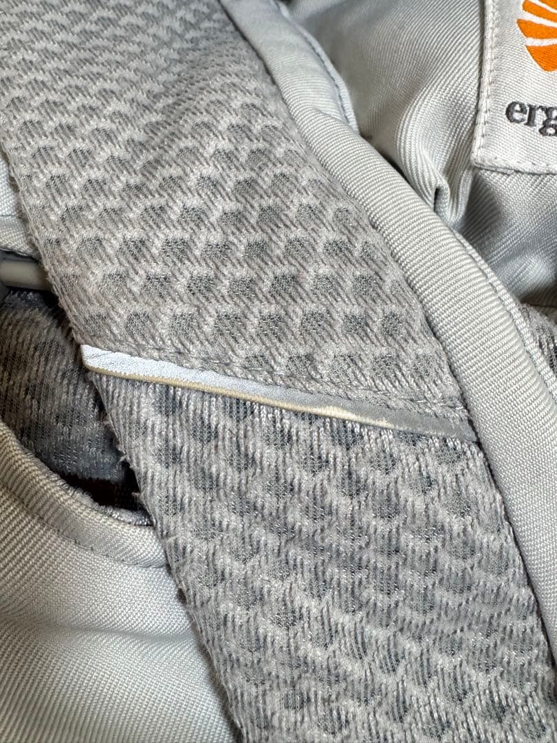 エルゴベビー　 抱っこ紐　オムニブリーズ　パールグレイ