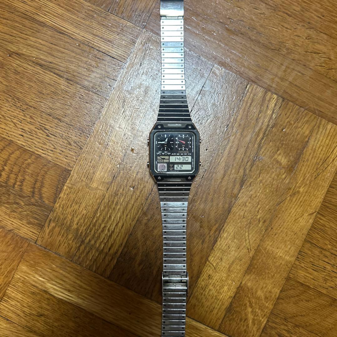 シ*ン様 Citizen デジタル腕時計 ステンレスバンド