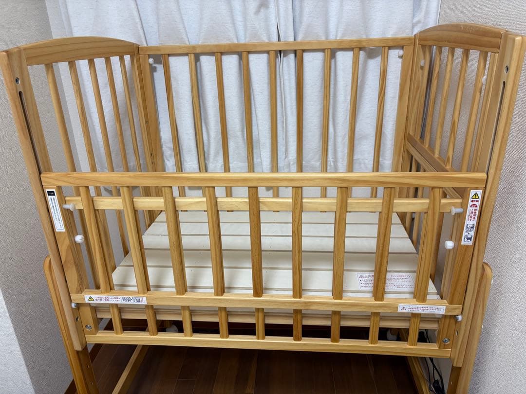 【美品】大和屋 ノモック Wオープンハイタイプ　ミニベビーベッド ナチュラル