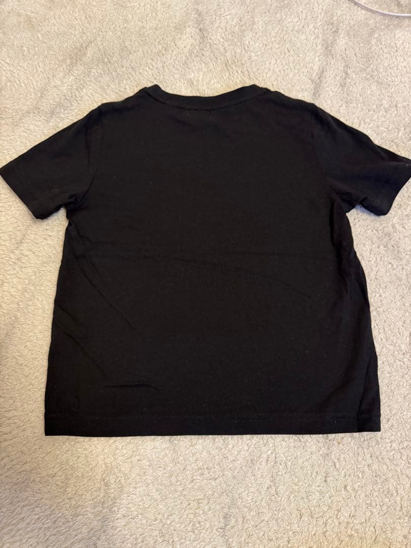 『最終値下げ』BURBERRY ブラック Tシャツ 4Y