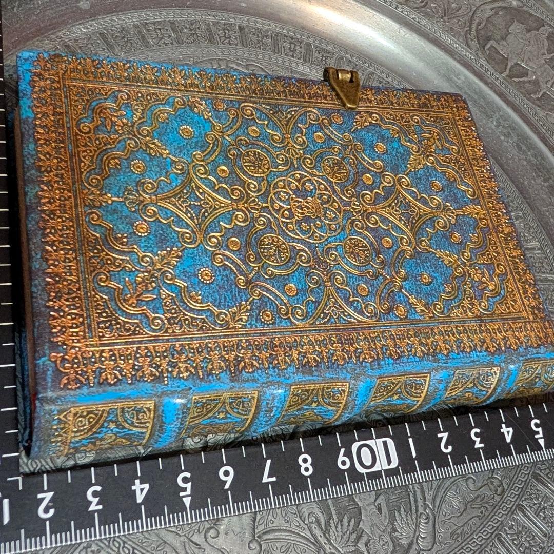 【1点物】ファウスト博士の秘蔵書〜黒いカラス〜精霊召喚魔術書 アストラルの護符版