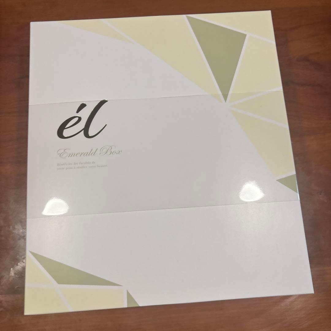 安価！特別！新品　ジュビランél エメラルドボックス クリーム追加　美樹