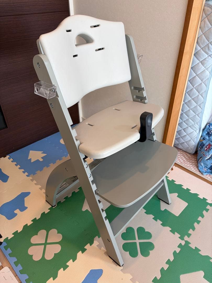 beyond junior ビヨンドジュニア ハイチェア