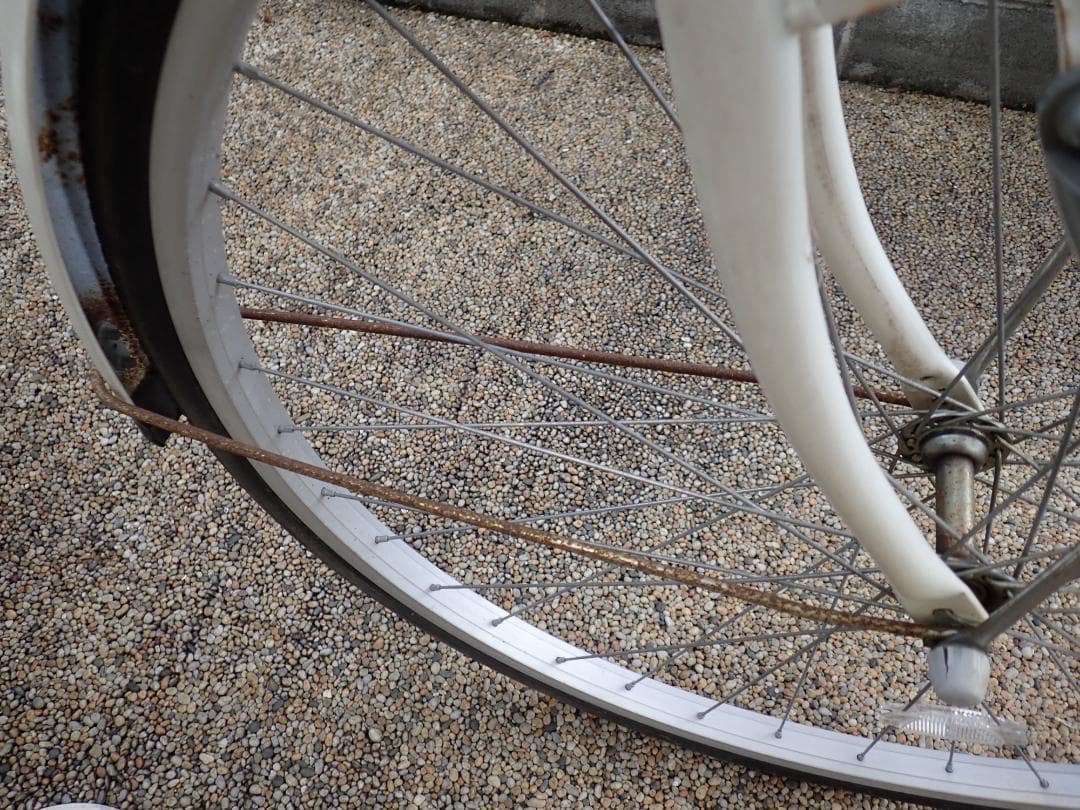 自転車　ママチャリ　ままちゃり　白色ホワイト　SHIMANO　２７インチ