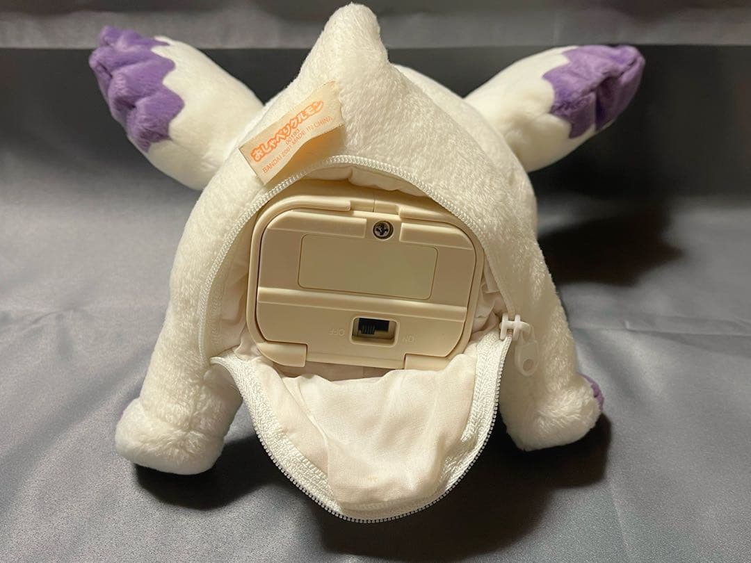 おしゃべりクルモン バンダイ ぬいぐるみ　ジャンク　デジモン