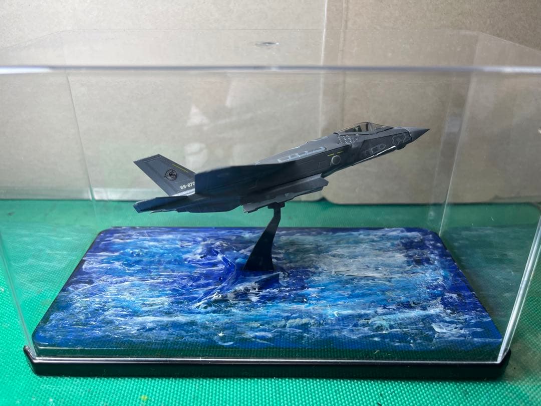1/144 航空自衛隊F-35A 小松基地303飛行隊ジオラマ完成品