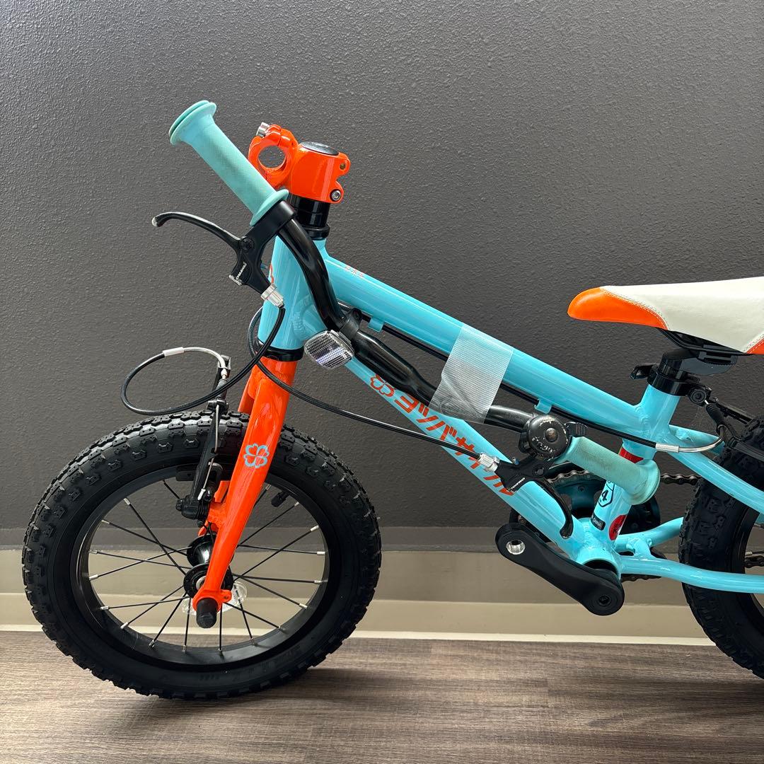 ヨツバサイクル　14インチ　ラムネブルー