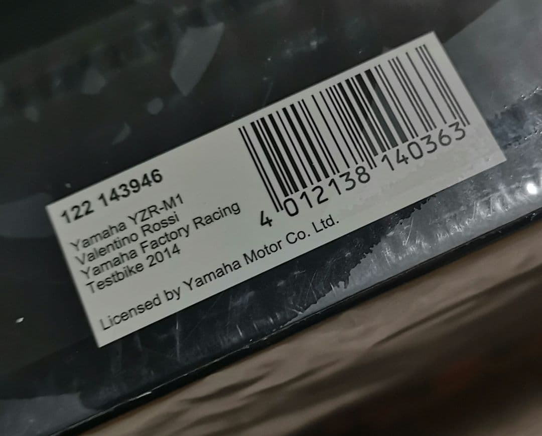 ミニチャンプス 1/12 ヤマハ YZR-M1 ロッシ テストバイク 2014