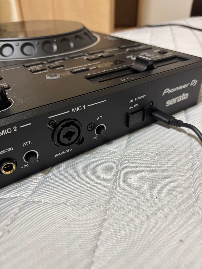 Pioneer DJ DDJ-REV5 DJコントローラー