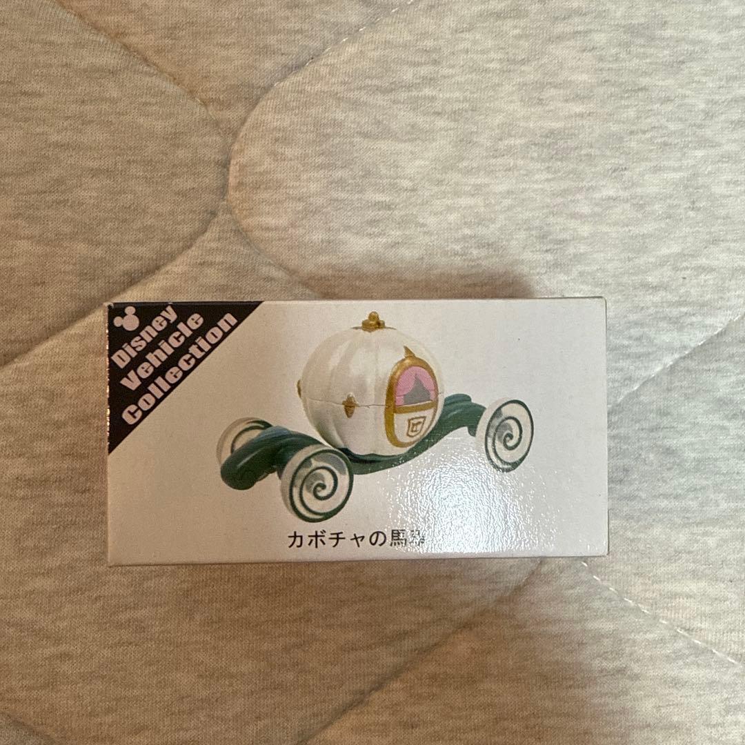 ディズニー　トミカ　カボチャの馬車　紫箱