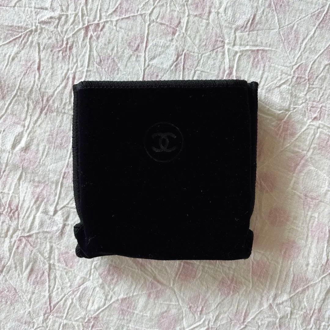 シャネル　ルミエール ドゥ ローシャン　〈フェイスパウダー〉　［特別限定品］