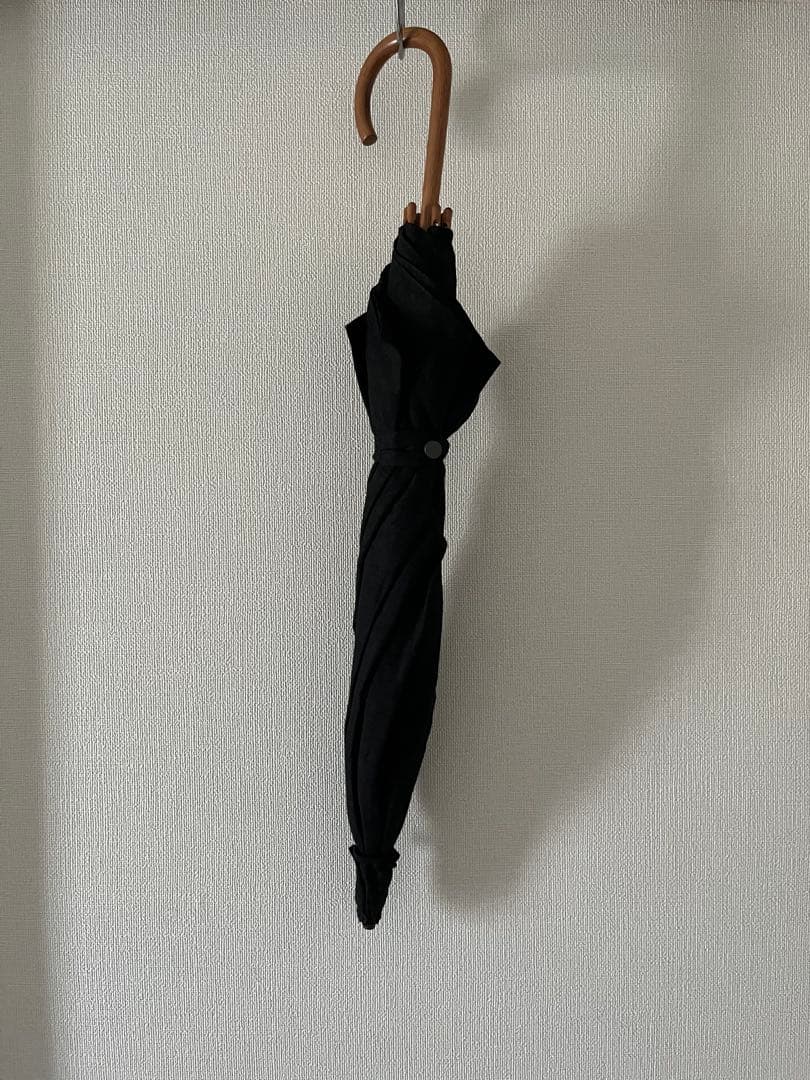 ビアズリー 日傘 長傘 木製持ち手 赤いタッセル