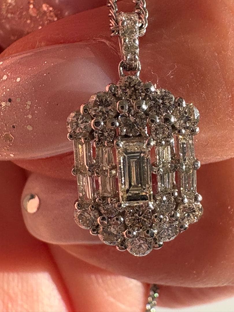 プラチナ✨ダイヤバケット0.2/0.7ctペンダントトップ✨無色透明✨