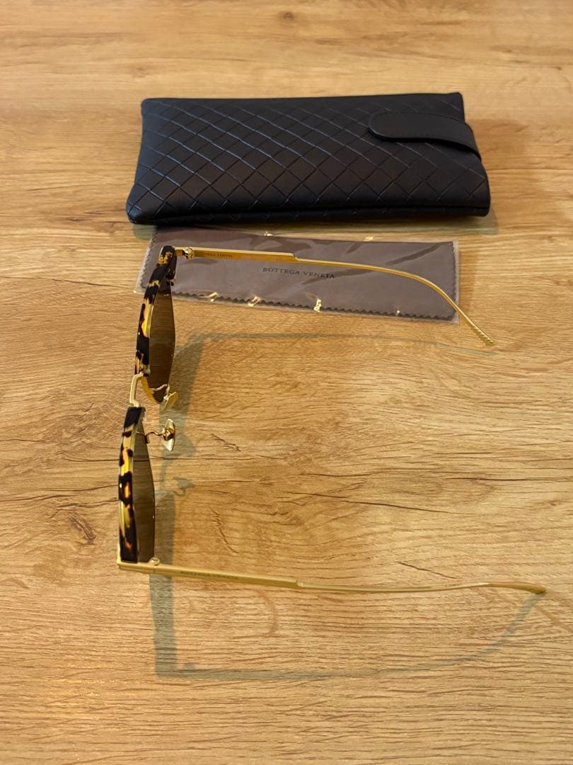 Bottega Veneta ボッテガヴェネタ　サングラス