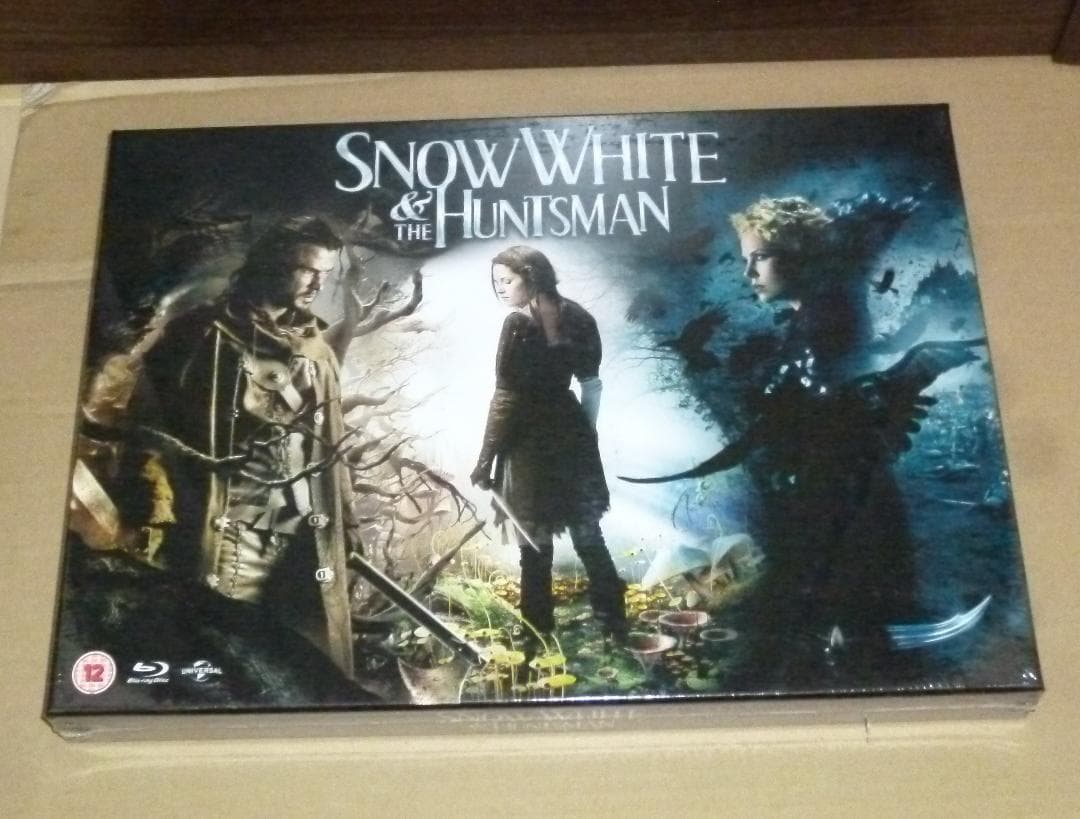 (937)　スノーホワイト スチールブック仕様 Blu-ray & DVD