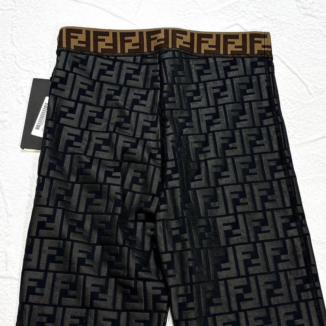 ✨タグ付き✨フェンディ　ズッカ柄　レギンス　パンツ　40 総柄　イタリア製