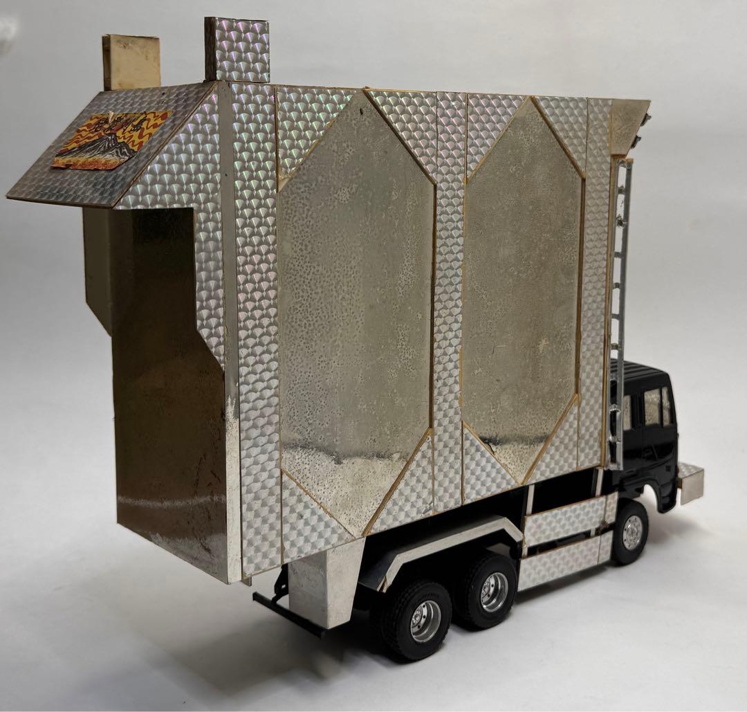 アオシマ 1/32 日野 スーパードルフィン プロフィア デコトラ