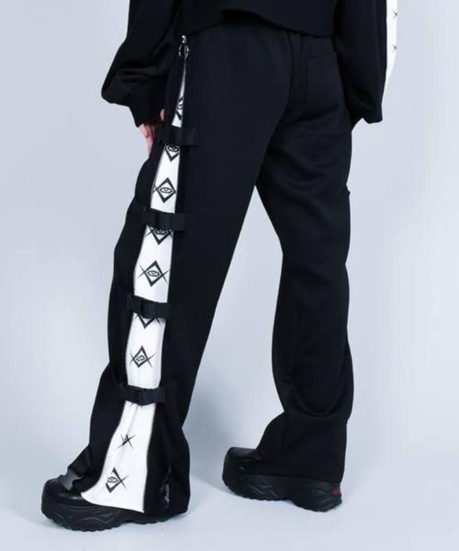 『REFLEM/レフレム』ベルト付きサイドZIPパ