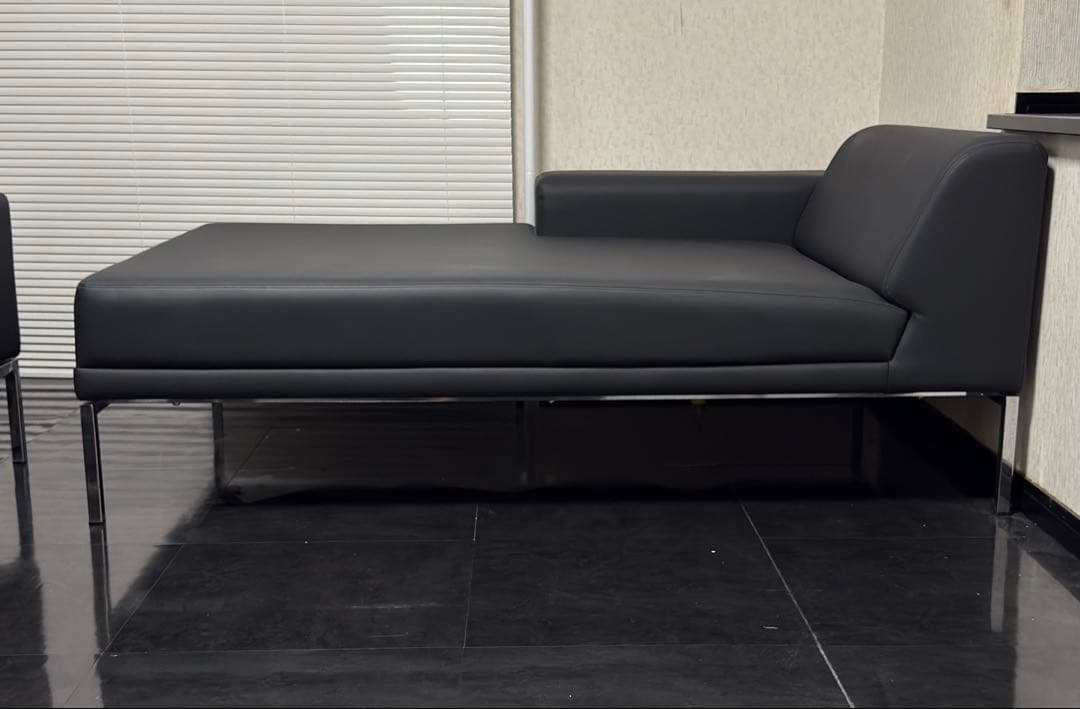 【期間限定値下げ中】E&Y ホックニー ソファ【値引き歓迎】