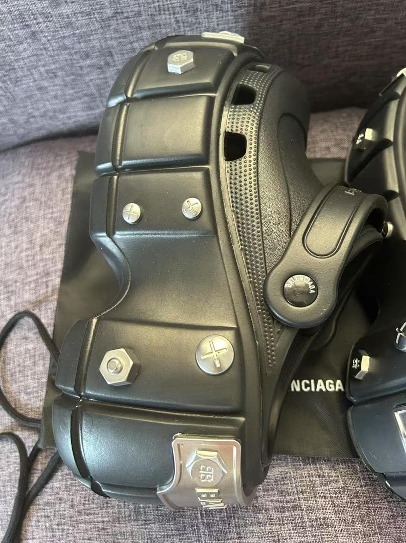 未使用 BALENCIAGA ×Crocs HARDCROCS サンダル 38