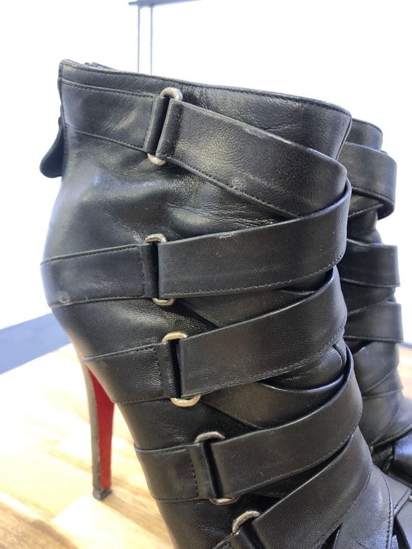 ChristianLouboutin 黒 レザー ストラップデザイン ブーツ