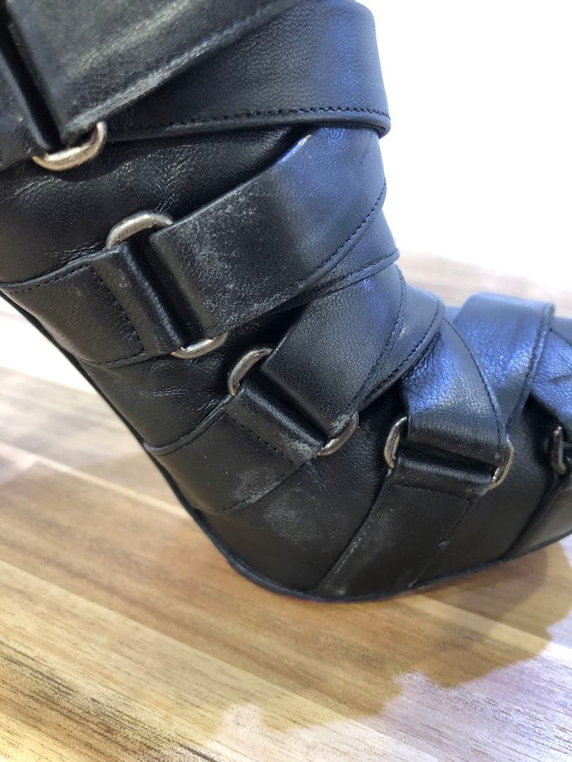 ChristianLouboutin 黒 レザー ストラップデザイン ブーツ