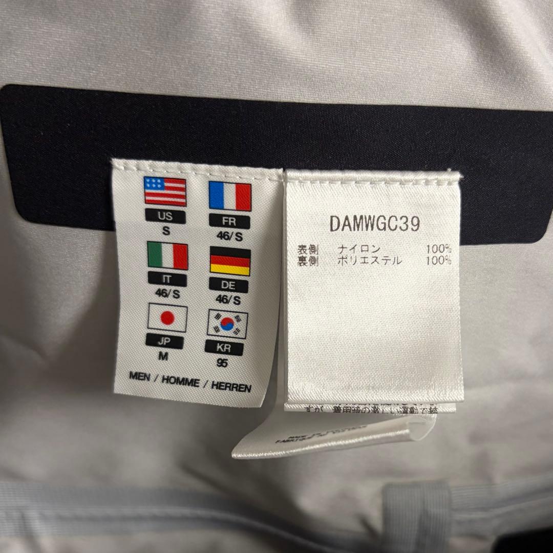 【美品】デサント オルテライン クレアス ハードシェルジャケット M ブラック