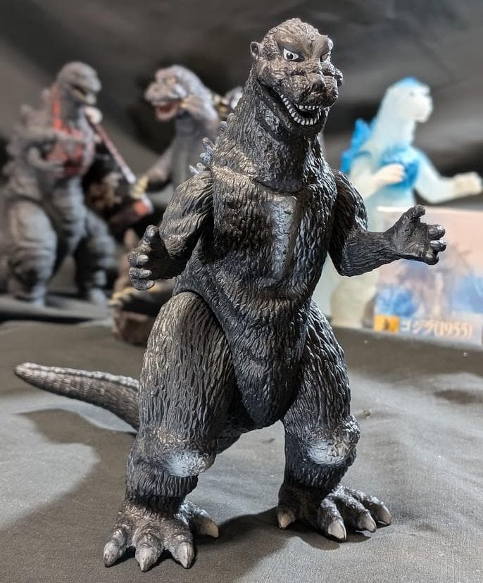 ゴジラ初代・逆襲白・シン・シェー（バンダイ）ムービーモンスターシリーズ４体セット