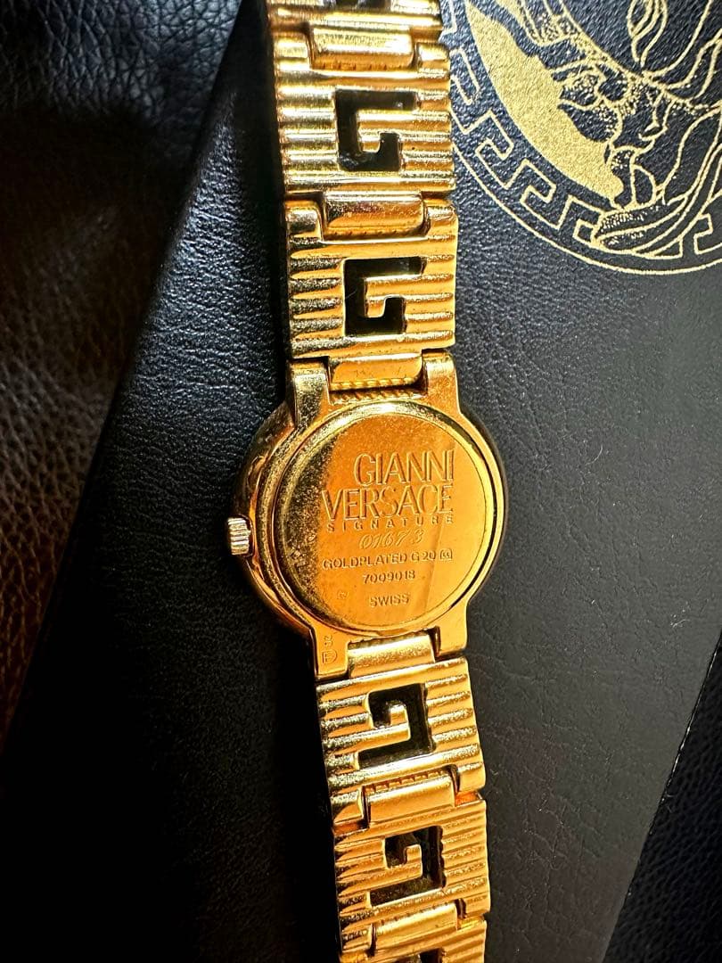 Gianni Versace 腕時計 メデューサ 【正規品】 付属品あり