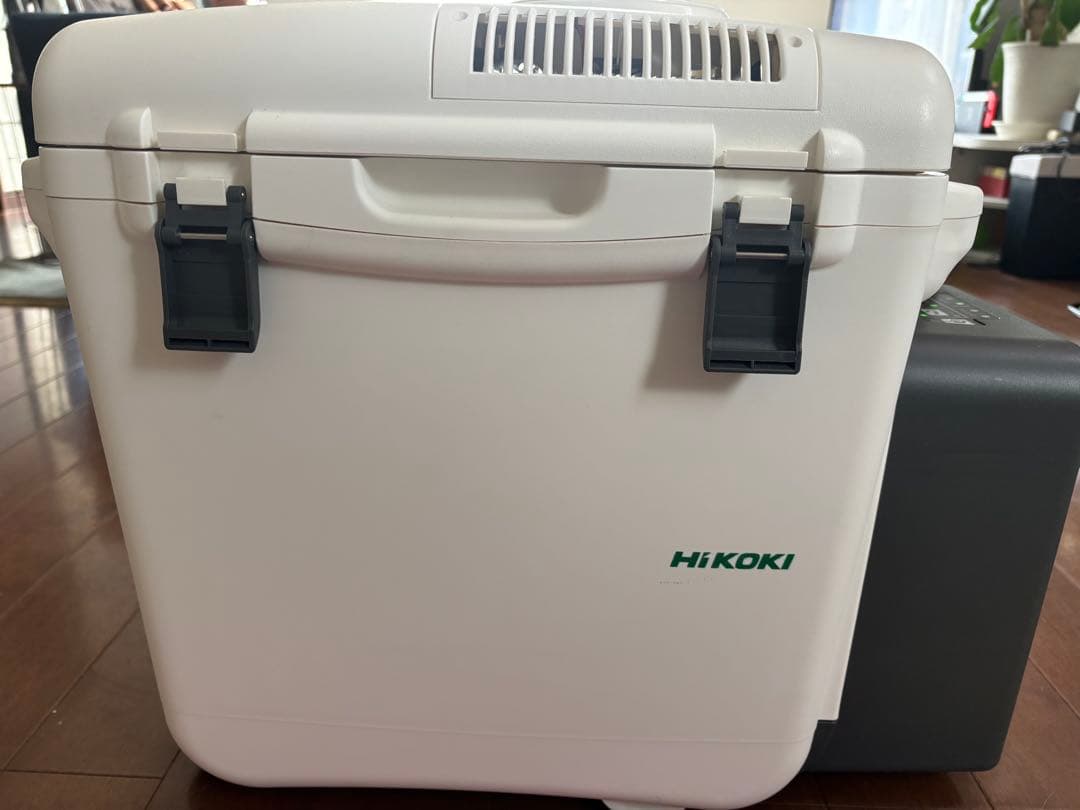 HIKOKI 冷温庫 2出力ポート付き