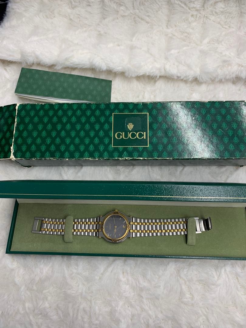 GUCCI グレー文字盤 ステンレス時計