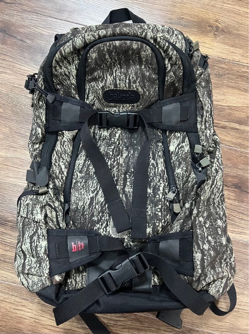 本日特価　bakoda リュック バックパック スノーボード　迷彩　アウトドア