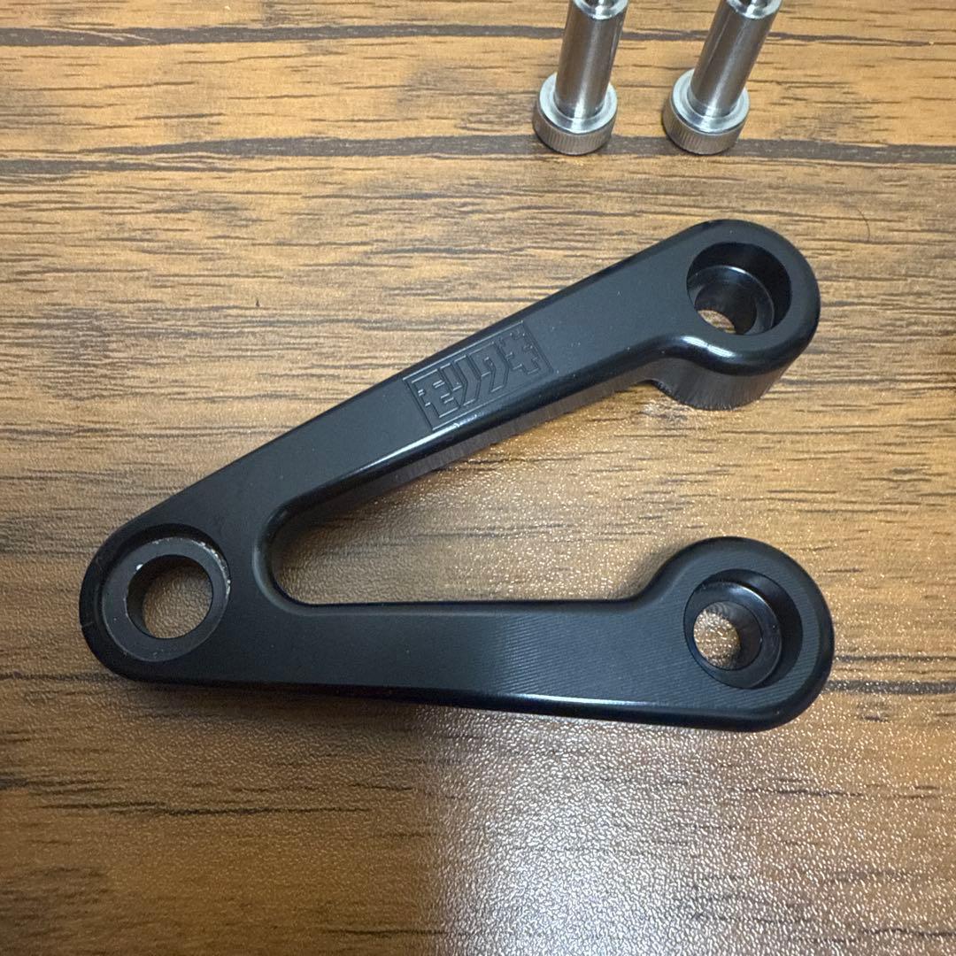 モリワキ　ヘッドライトステー　黒